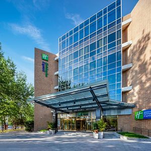 Holiday Inn Express Shangdi Beijing By Ihg L Next To Yuanmingyuan Park & Subway & Qinghe Railway Station & Beijing Sport University L Taxi 15 Minutes To Summer Palace & Peking University & Tsinghua University L 20 Minutes To Badaling Great Wall By Ra